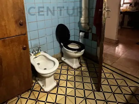 CHALET AV. JUAN JOSÉ PASO Y 20 DE SEPTIEMBRE