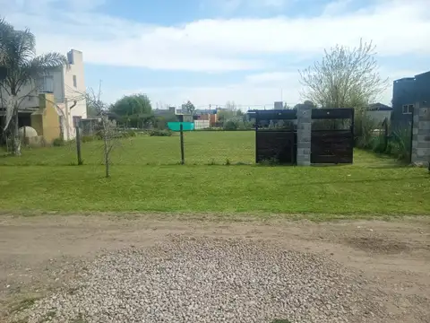 Venta Lote 800 m2 en "ROBLES DE ALVAREZ"
