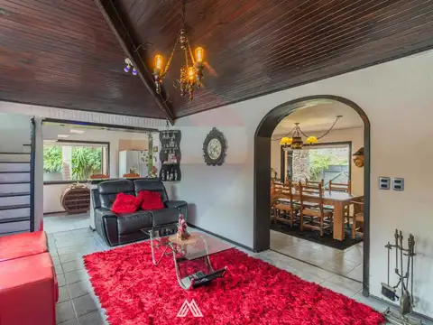Casa en Alquiler de 3 dormitorios