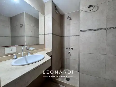 Departamento en Alquiler con 1 cocheras