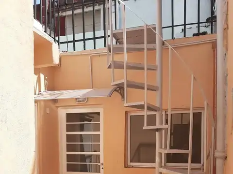 Alquiler  Ph 2ambientes c/ patio y terraza con Parilla  Vill