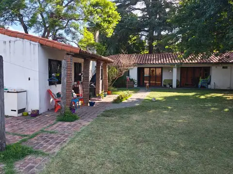 Quinta en Venta con 1 cochera
