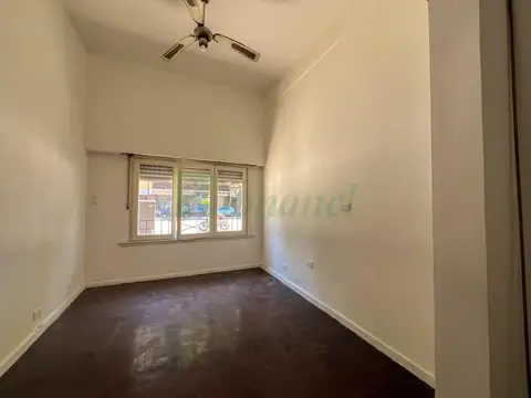 2 amb fte PB ptio mt Centro Comercial Soho . $550000