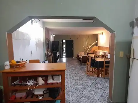 Depto Tipo Casa en Venta de 3 ambientes