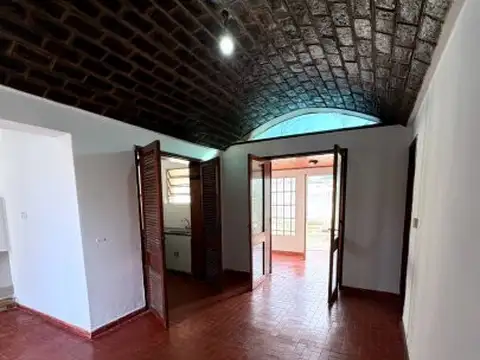 Casa en Alquiler en San Jeronimo Sud, $ 950.000