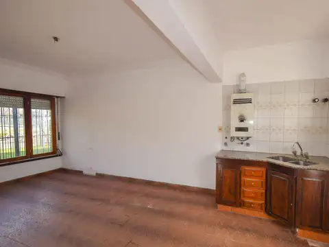 Depto Tipo Casa en Venta con 1 cocheras