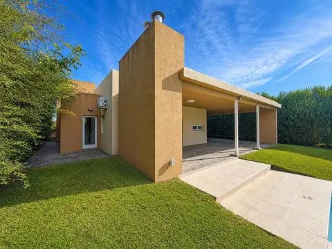 Casa en venta 3 dormitorios en Funes San Sebastian Barrio Privado