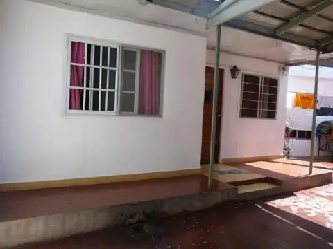 Casa en Venta en Munro, USD 110.000