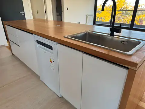 Departamento en Venta con 2 cocheras