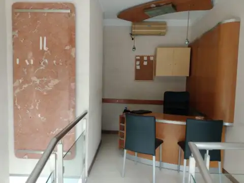 Pavon 3700, Piso 0