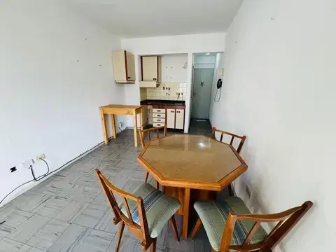 MONO AMBIENTE EN VENTA - CONTRA FRENTE 