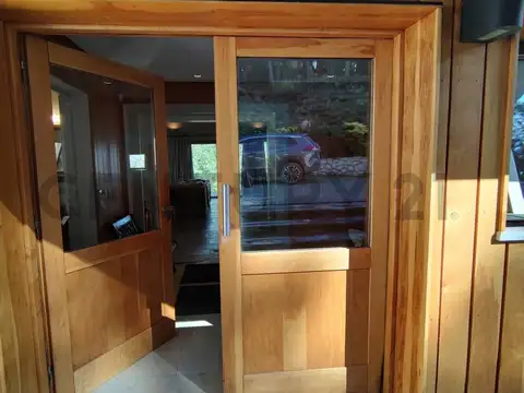 VENTA EXCLUSIVA CASA  SAN MARTIN DE LOS ANDES. BARRIO CHAPELCO GOLF