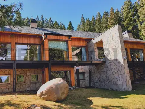 VENTA EXCLUSIVA CASA  SAN MARTIN DE LOS ANDES. BARRIO CHAPELCO GOLF