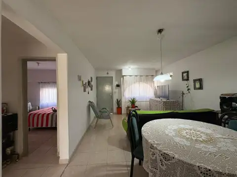 Depto Tipo Casa en Venta 44 años