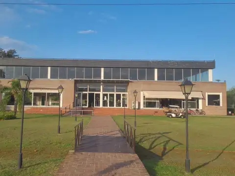 Casa en Venta 4 ambientes en Campo Chico Country Club