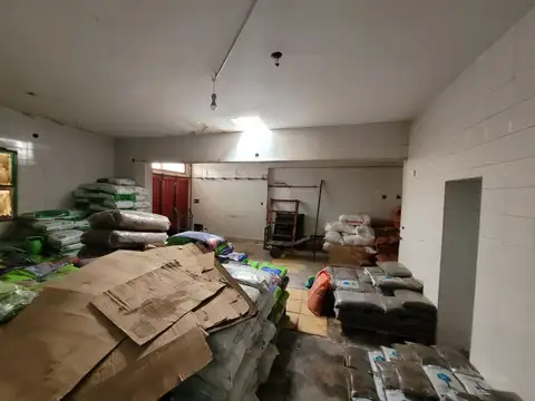 Local en Alquiler en Banfield, $ 2.000.000