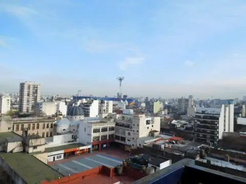 DEPARTAMENTO DE 1 AMBIENTE AL FRENTE CON BALCON .O/NORTE