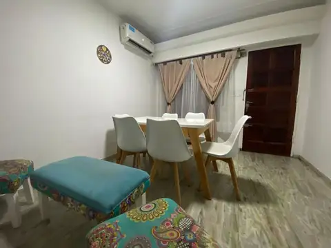 Casa 5 ambientes con 1 baño