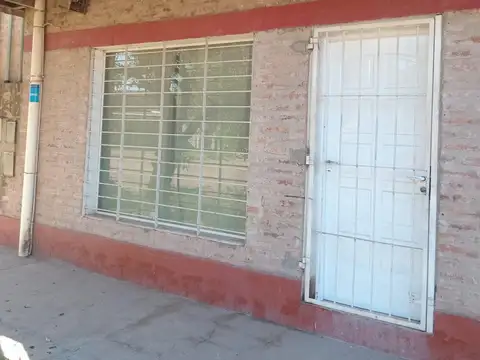 Lisandro de la Torre 2555 - MONOAMBIENTE.-