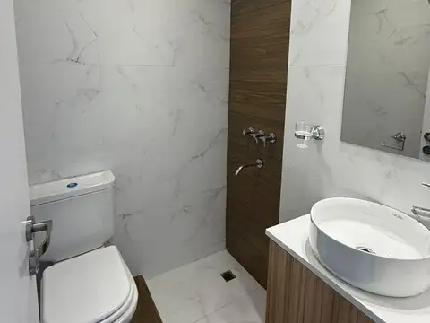 DEPARTAMENTO 1 AMBIENTE CON BALCÓN A LA CALLE