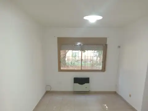 DEPARTAMENTO DE 4 AMBIENTES CON COCHERA EN SAN MIGUEL