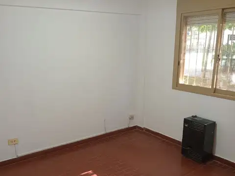 DEPARTAMENTO DE 4 AMBIENTES CON COCHERA EN SAN MIGUEL