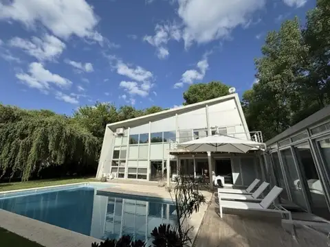 Casa en Venta en Grand Bell I