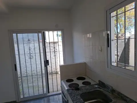 Depto Tipo Casa en Alquiler de 3 ambientes