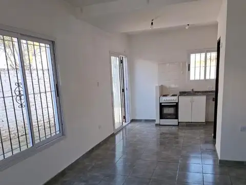 Depto Tipo Casa en Alquiler en Muñiz, $ 1.100.000