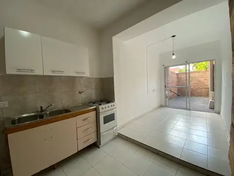 Depto Tipo Casa en Alquiler 36 años