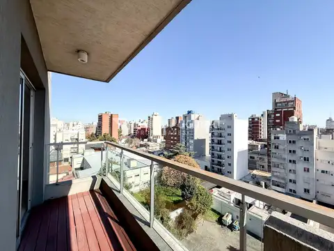 Venta departamento 2 ambientes con balcón y cochera en Morón Centro Apto Crédito