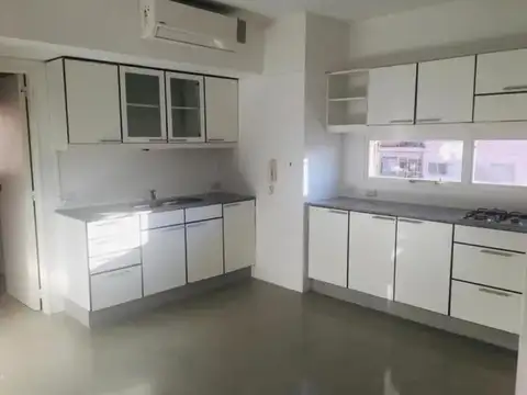 Departamento 5 ambientes con 4 baños