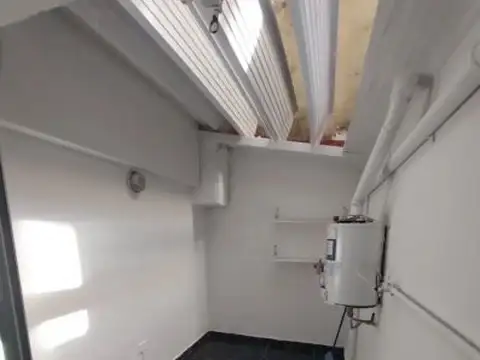 Se vende un departamento monoambiente con patio - Almagro