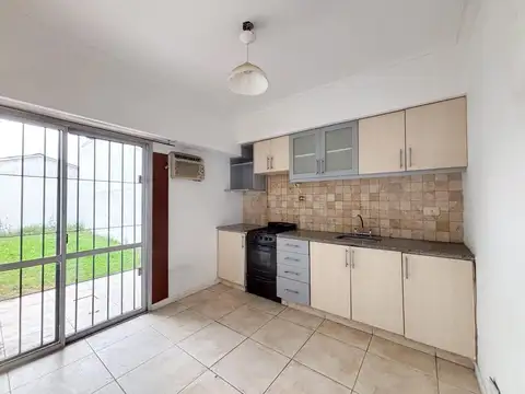 Depto Tipo Casa 3 ambientes con 1 baño