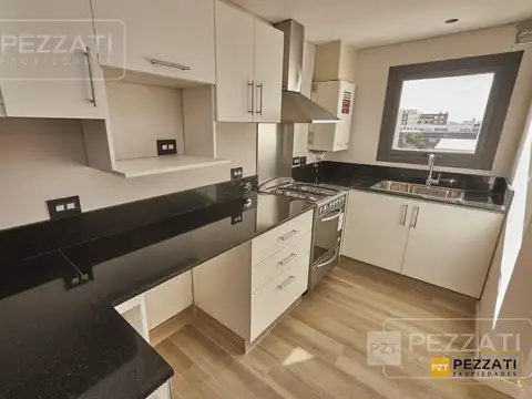 Departamento en Alquiler con 1 cocheras