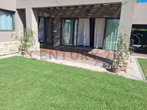 VENTA EXCELENTE CASA - VIÑAS DE BOEDO