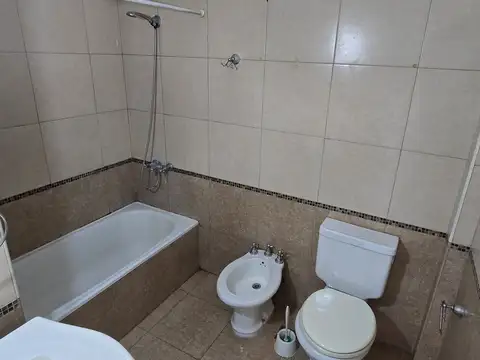 Departamento en Alquiler en Gerli, $ 450.000