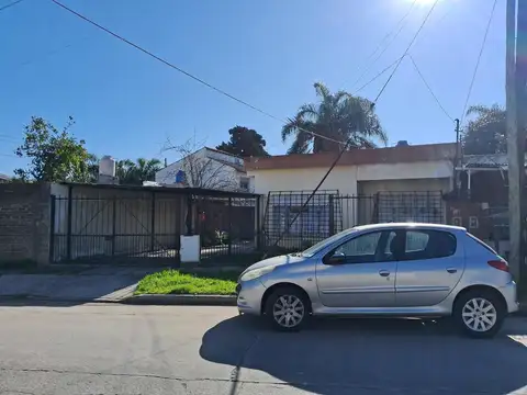 CASA Y DEPARTAMENTO VENTA ITUZAINGO