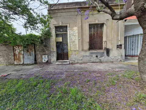 OPORTUNIDAD, CASA  IDEAL PARA RECICLAR. LANUS O.