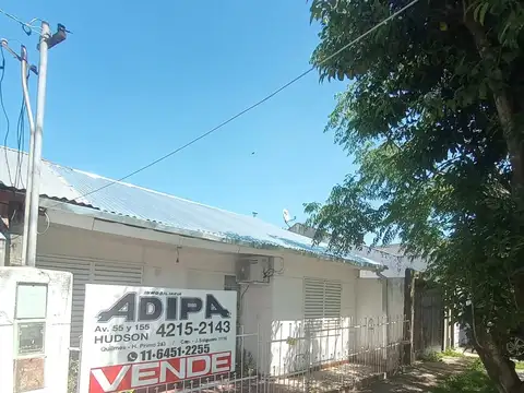 Casa en venta en Guillermo E Hudson. Barrio La Porteña