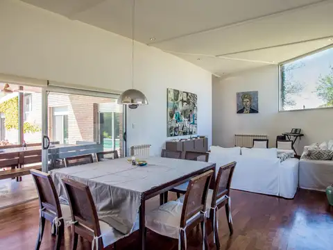 Casa en Venta en Puerto Roldan, USD 310.000