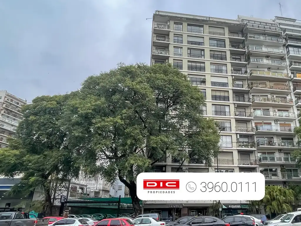 Av. del Libertador al 5000 entre Olleros y Av. Federico Lacroze