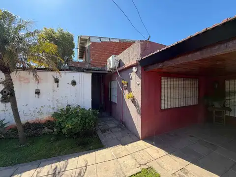 Casa 3 ambientes con 2 baños