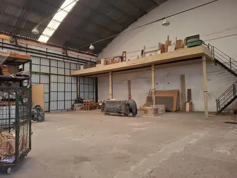 Galpon en Alquiler en Sarandi, USD 5.000