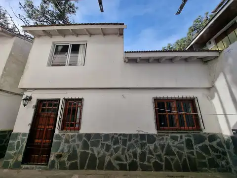 Paseo 147 entre Avenidas 2 y 2 100