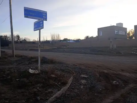 Terreno en Centenario, zona comercial