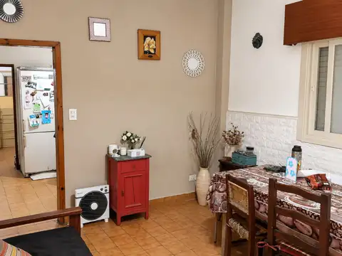 CASA VENTA 4 AMBIENTES G. DE LAFERRERE CON QUINCHO