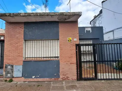 VENTA CASA 4 AMB Y 2 DPTOS JOSE.L.SUAREZ  A.C