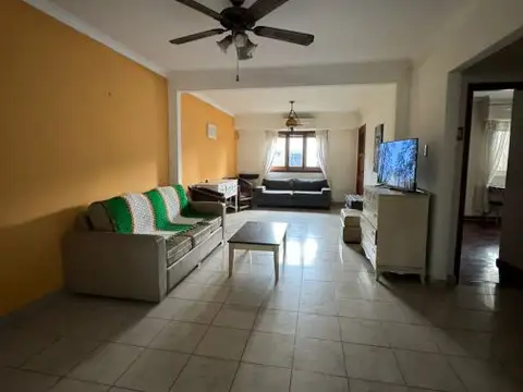 AVENIDA COLOMBRES 900