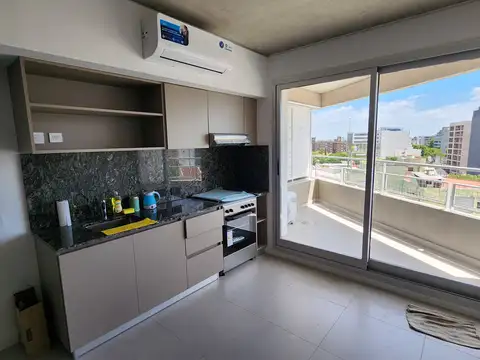 Av. Almafuerte 100, Piso 8